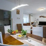 Awesome Home In Marcana