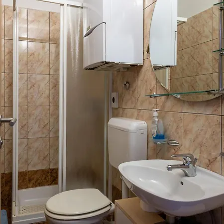 Lovely Home In Marcana With Jacuzzi Semesterbostad